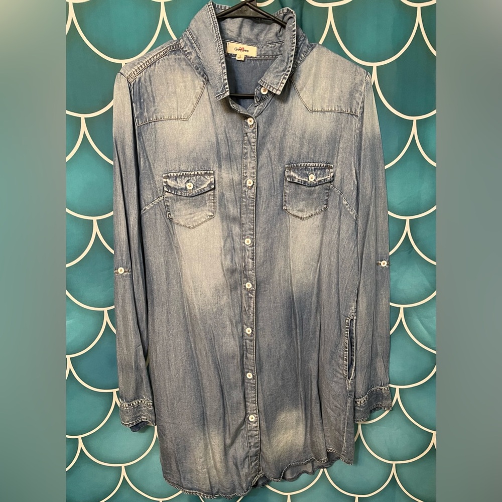Button Top